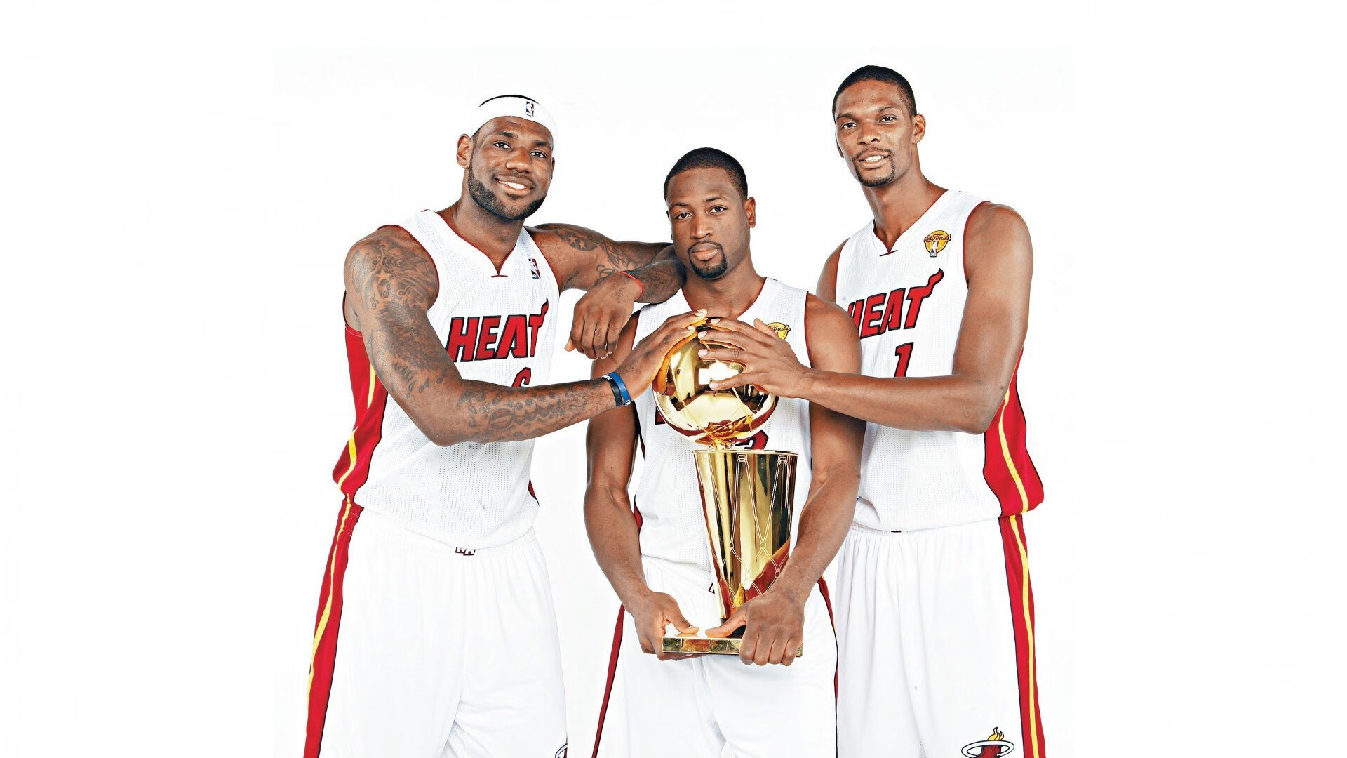 拜仁通过“战术角球”创造关键进球机会